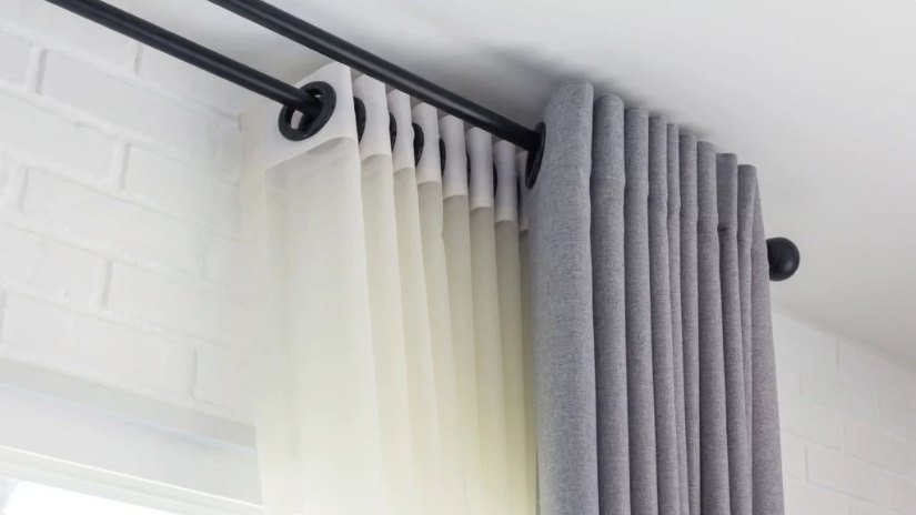 how to install curtain rods